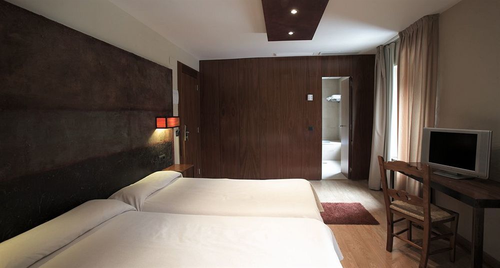 Hotel Santa Cristina Petit Spa Canfranc Luaran gambar