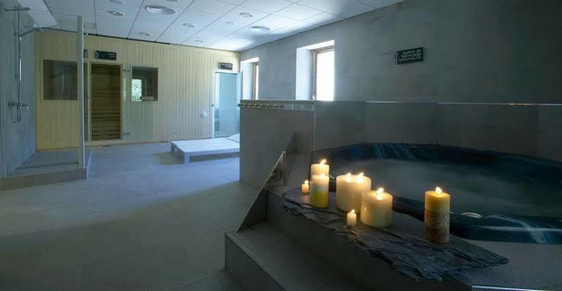 Hotel Santa Cristina Petit Spa Canfranc Luaran gambar
